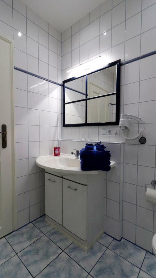 Ferienwohnung Zum Rotem Karpfen 埃尔福特 外观 照片